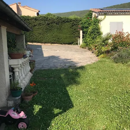 Prive ホームステイ