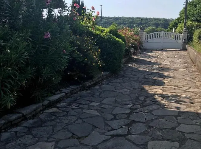 Prive Homestay szállás *