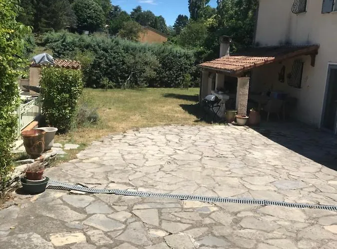Δωμάτια σε οικογενειακή κατοικία Prive Cazilhac (Herault)
